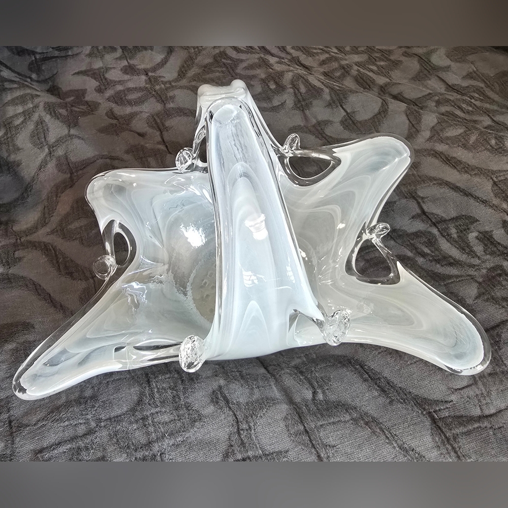 Vintage Murano Hand Made Whtite Swirl Glass Basket/dish